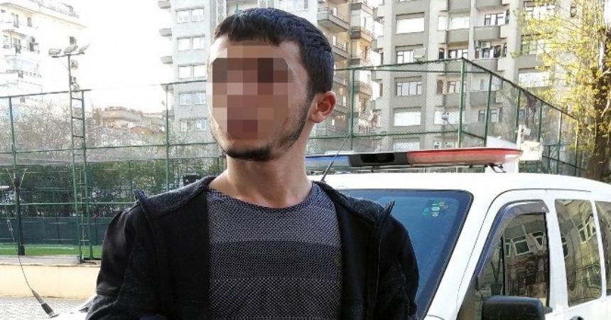 Uyuşturucuyu karısının çantasına sakladı