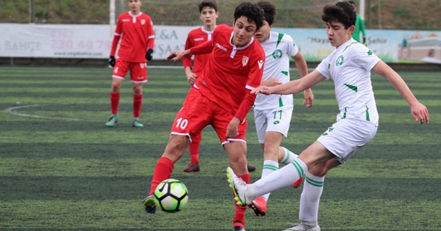 Gençler Sivas'ı gole boğdu