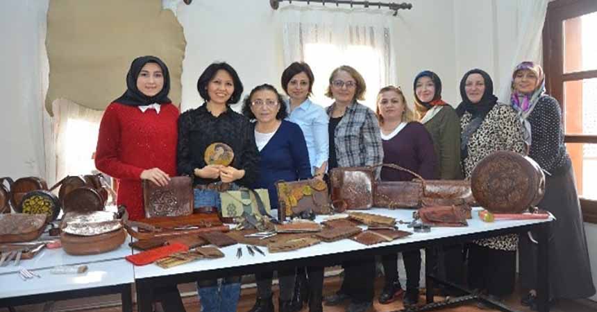 'Kösele' mesleğini öğreniyorlar