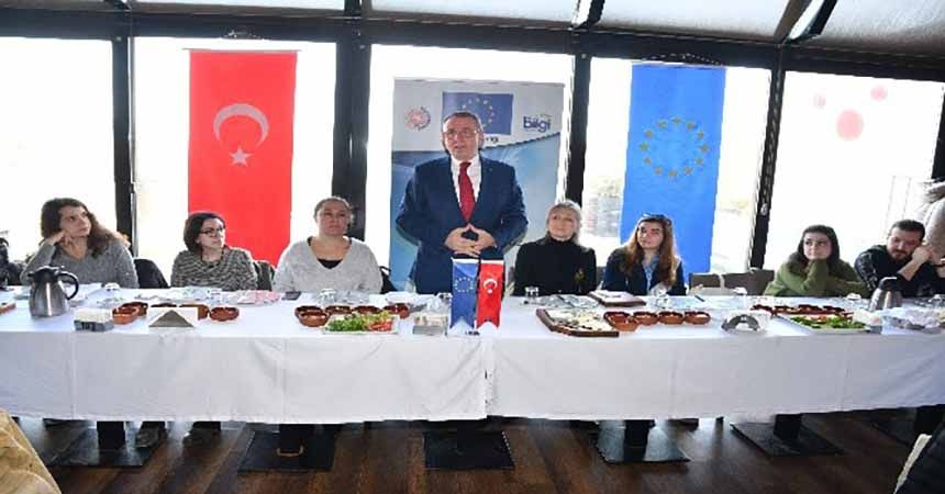 Gençlerle “AB sohbeti”
