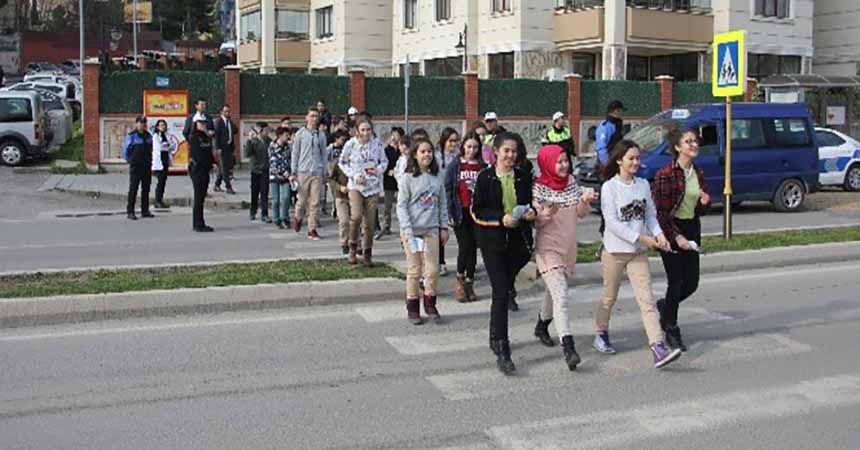 Öncelik Hayatın, Öncelik Yayanın