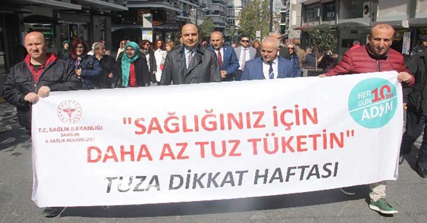 Tuz tüketimine dikkat çekmek için yürüdüler Tuz tüketimine dikkat çekmek için yürüdüler