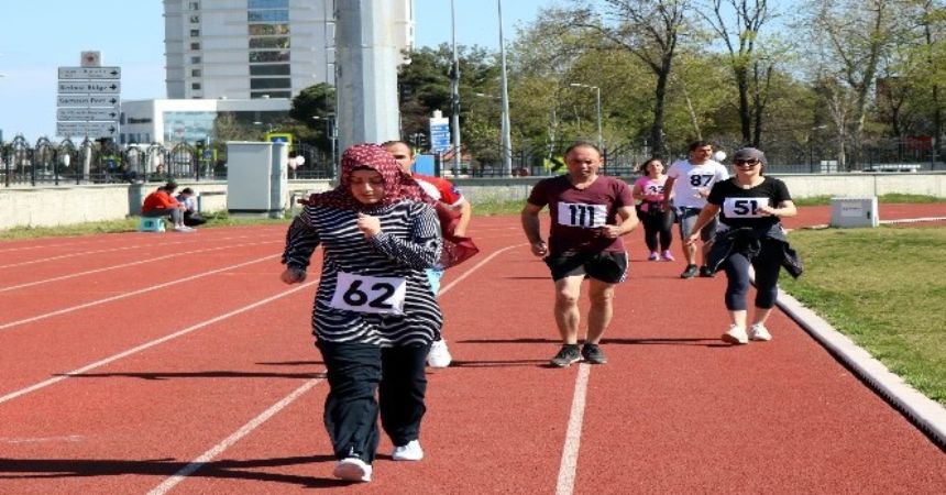 Postacılar kıyasıya yarıştı Postacılar kıyasıya yarıştı