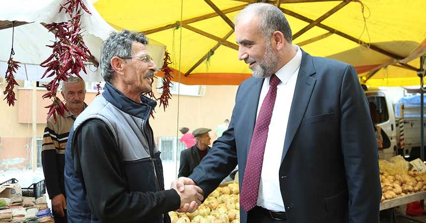 Sandıkçı'dan pazar ziyareti Sandıkçı'dan pazar ziyareti