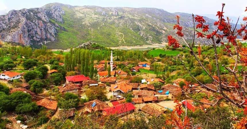 Tabiat harikası kanyonda trekking