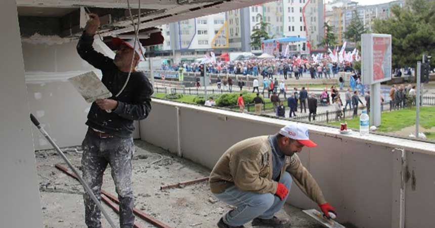 İşçiler yürüdü onlar çalıştı İşçiler yürüdü onlar çalıştı