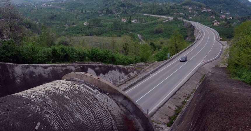 50 ili ilgilendiren proje hız kesmiyor