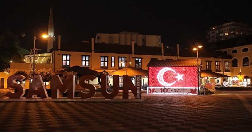 100. yıla özel ışıklandırma