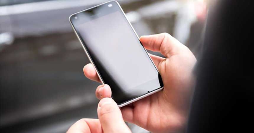 Yurt dışından telefon getirme süresi 3 yıla çıkarıldı Yurt dışından telefon getirme süresi 3 yıla çıkarıldı