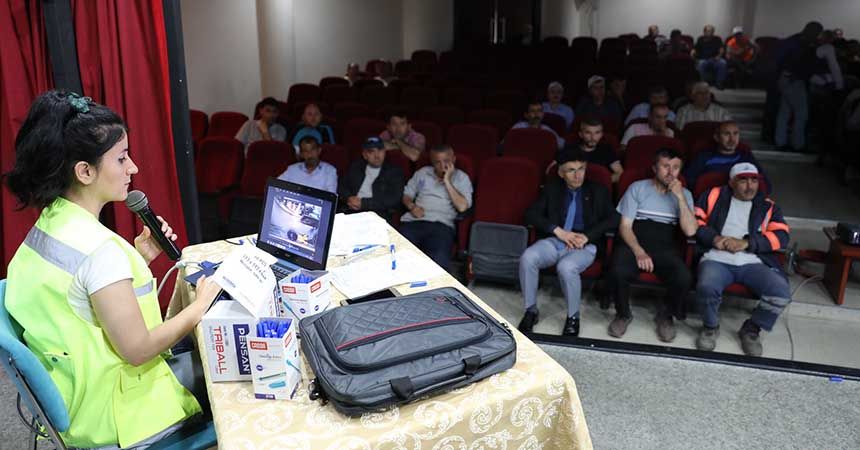 Temizlik personeline hizmet içi eğitim Temizlik personeline hizmet içi eğitim