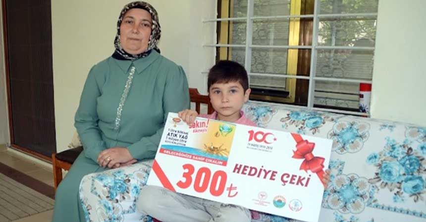 Teyzesinin kanser olduğunu ortaya çıkardı Teyzesinin kanser olduğunu ortaya çıkardı