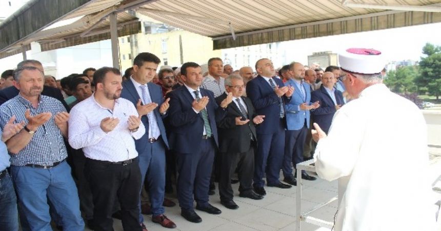 Mursi için gıyabi cenaze Mursi için gıyabi cenaze
