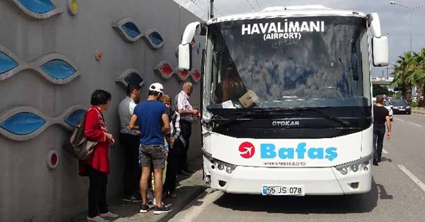 44 yolcu kazayı ucuz atlattı