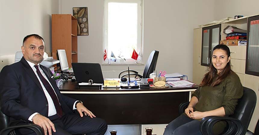 Başkan Akgül'den Nurten öğretmene tebrik ziyareti