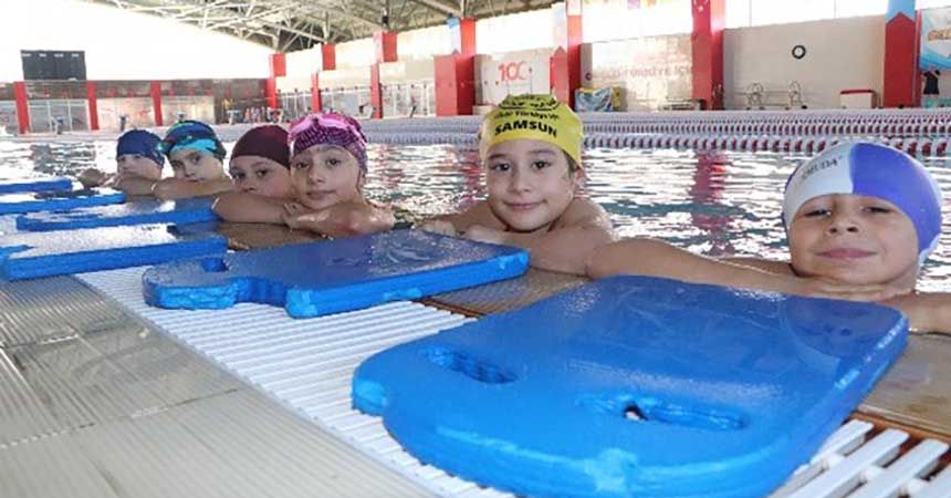 5 yılda 64 bin çocuk yüzme öğrendi 5 yılda 64 bin çocuk yüzme öğrendi