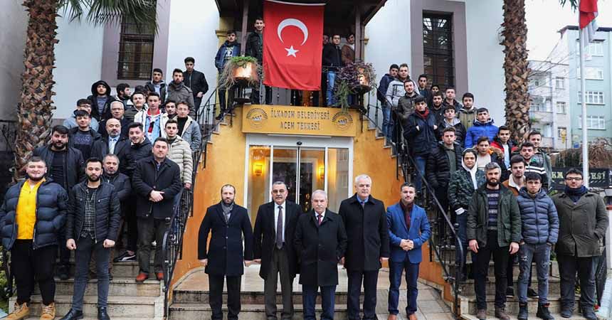 İLKEM öğrencileri Demirtaş'la buluştu İLKEM öğrencileri Demirtaş'la buluştu