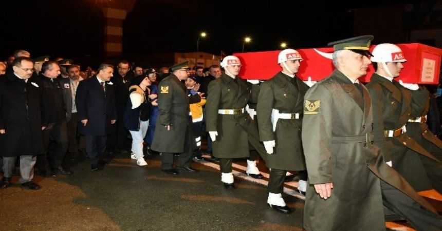 Samsun şehidine ağlıyor Samsun şehidine ağlıyor