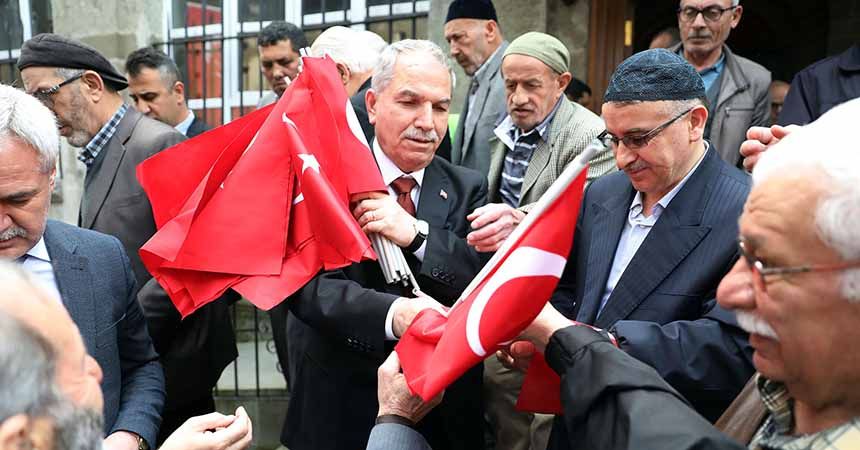 Şehitler için mevlit okutuldu Şehitler için mevlit okutuldu