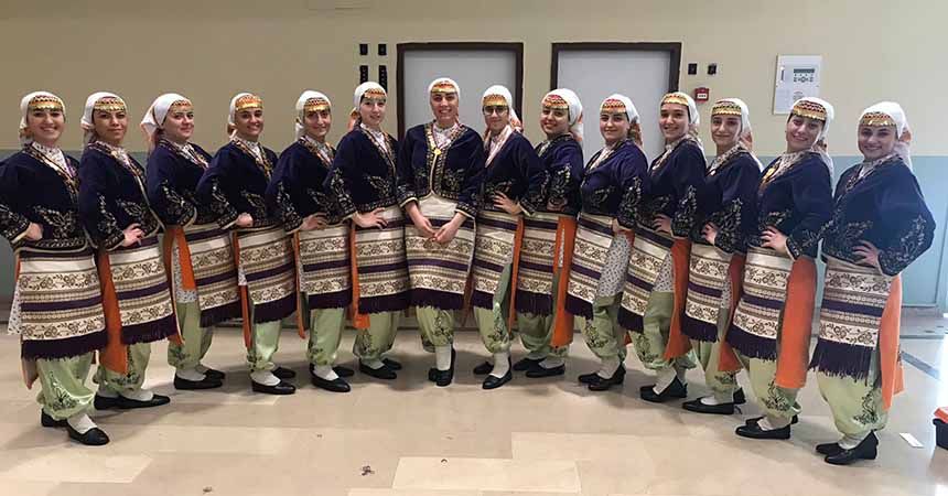 İlkadım halk oyunları ekibinden 2 birincilik