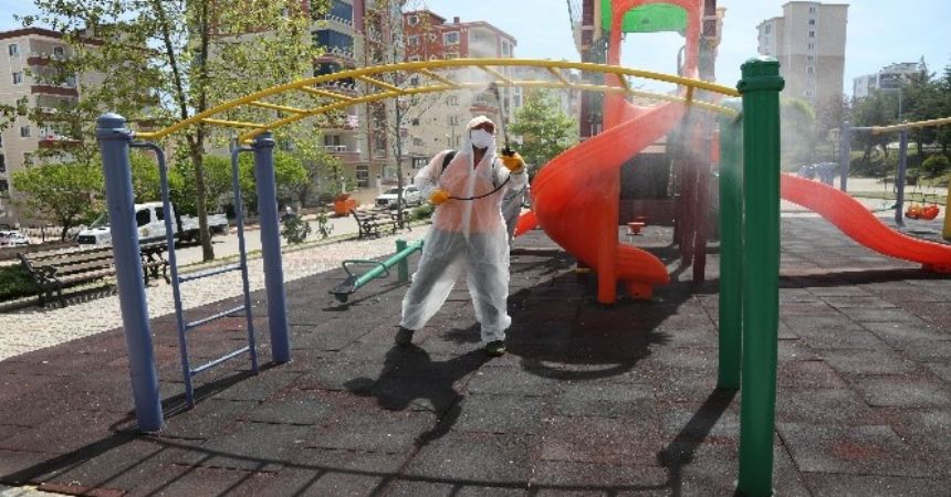 Atakum'da parklar hazırlandı Atakum'da parklar hazırlandı