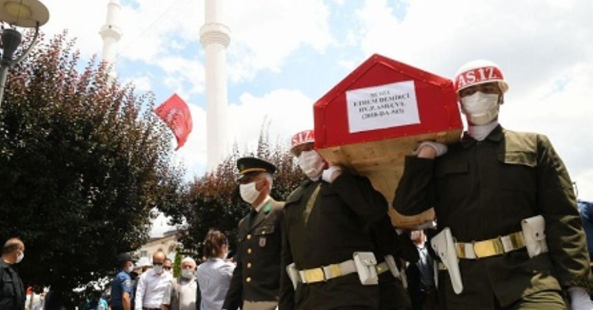 Samsun şehidini uğurladı Samsun şehidini uğurladı
