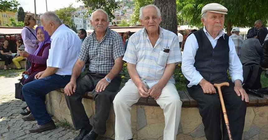 Emekli 18 yılda 8 altın kaybetti Emekli 18 yılda 8 altın kaybetti