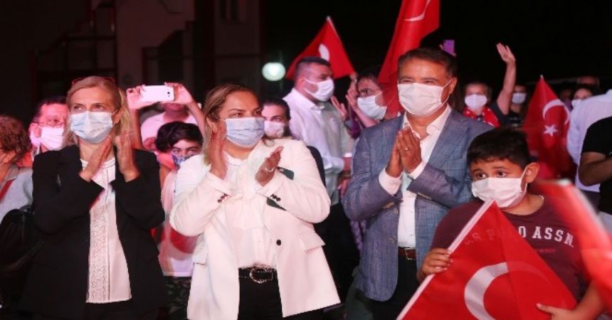Atakum'da zafer kutlaması