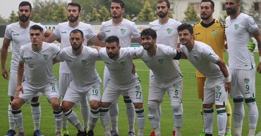 Çarşamba galibiyetle başladı