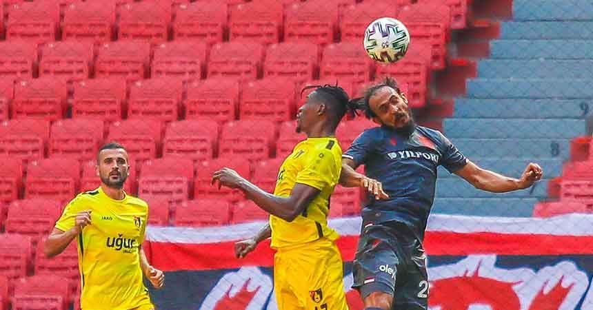 Samsunspor'a soğuk duş: 0-3 Samsunspor'a soğuk duş: 0-3