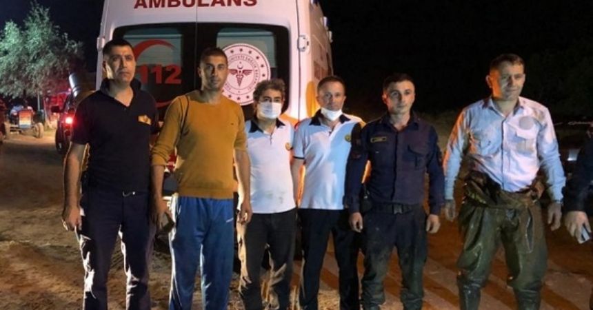 Gölde mahsur kaldı, itfaiye kurtardı
