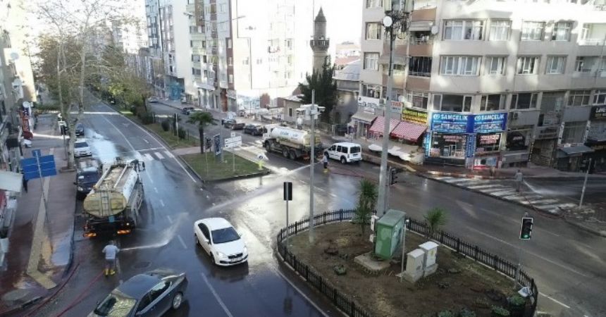 İlkadım'da caddeler yıkandı