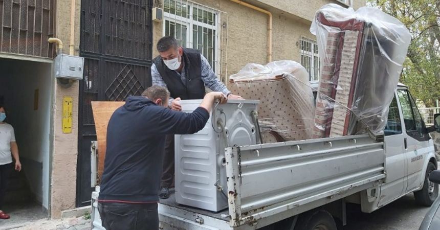 Hayır çarşısı yüz güldürüyor