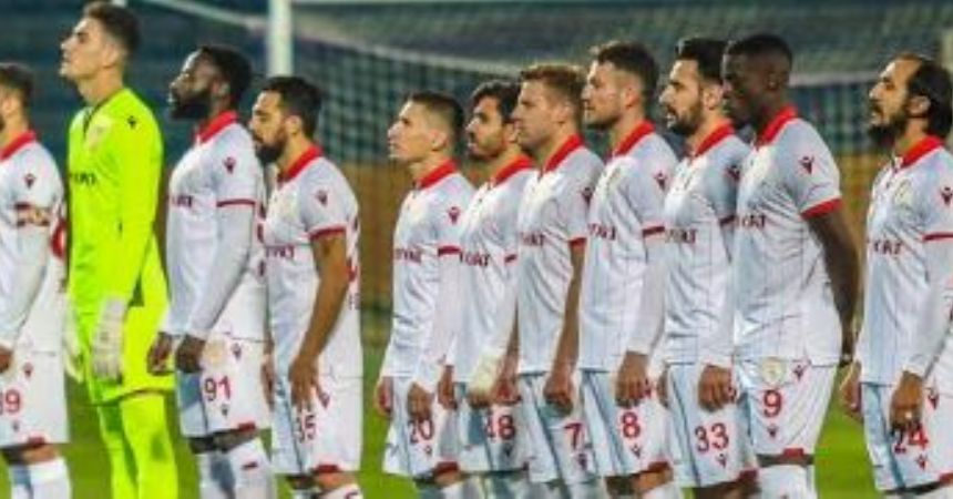 Buğra Çağıran sola, Burak Çalık forvete