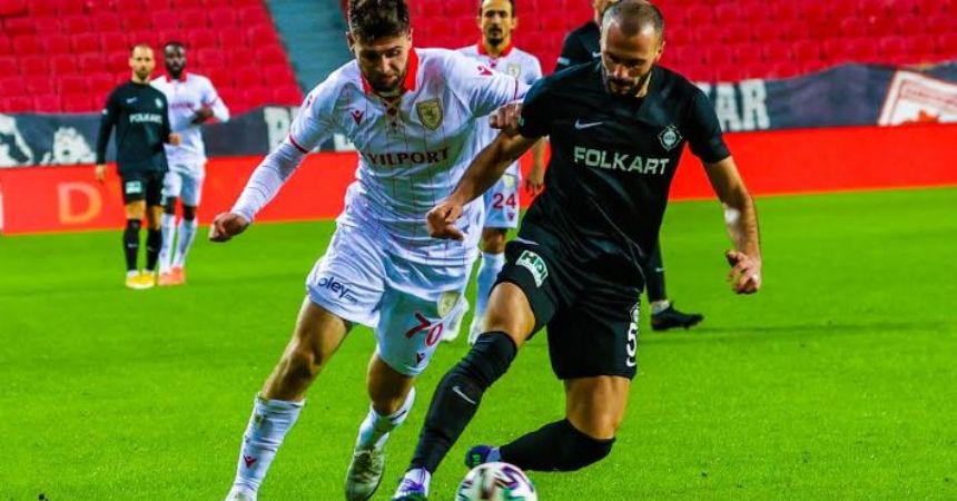 Nadir Çiftçi Bandırma maçında cezalı