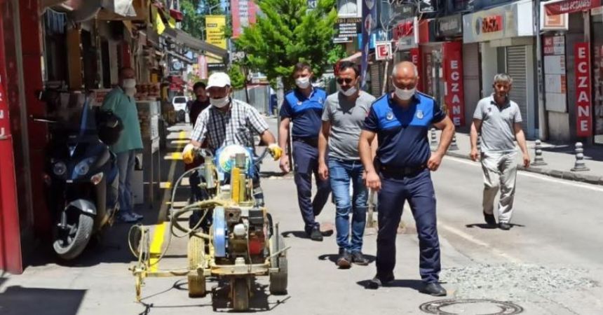 Kaldırımlara çizgili önlem