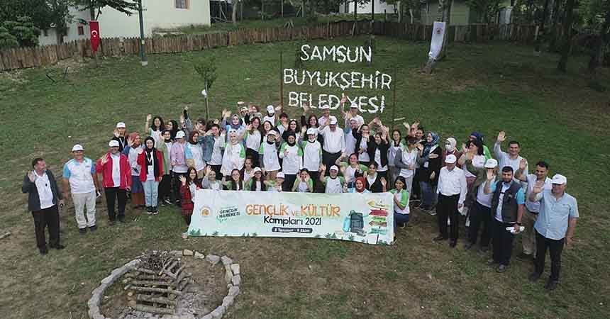 'Gençlik Kampı’nda stres attılar