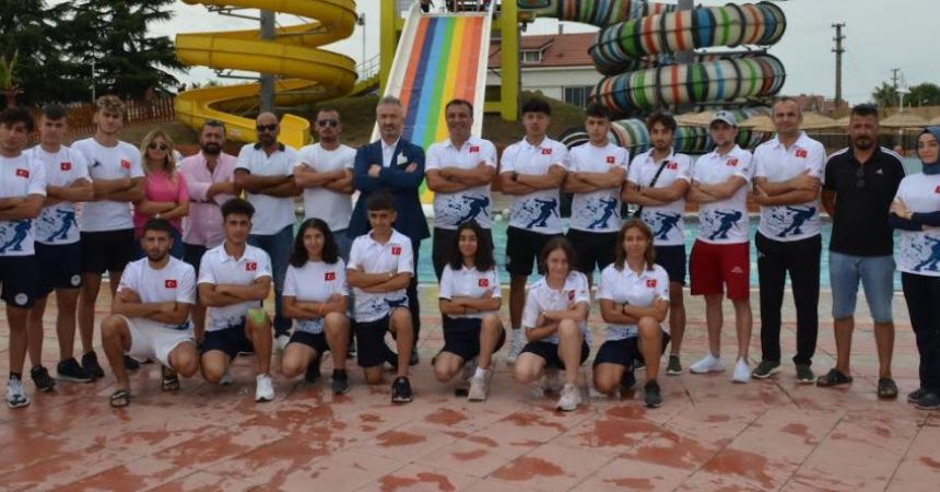 Topaloğlu millileri ağırladı