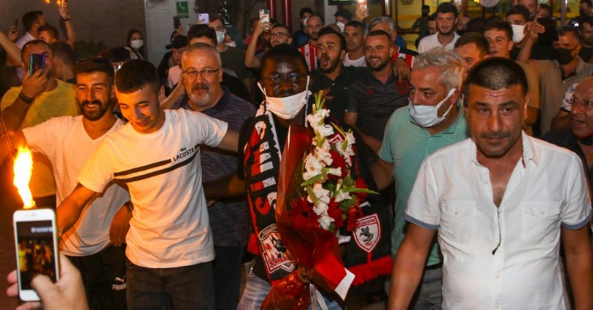 Fofana'ya coşkulu karşılama