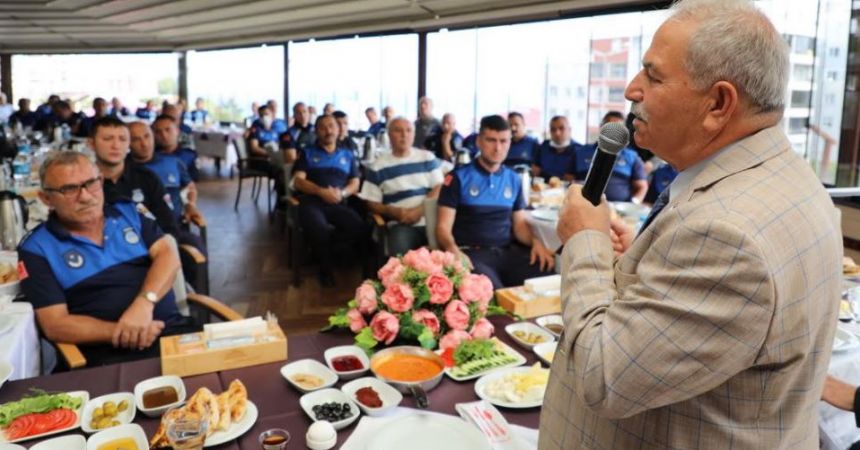 Demirtaş, zabıtalarla buluştu