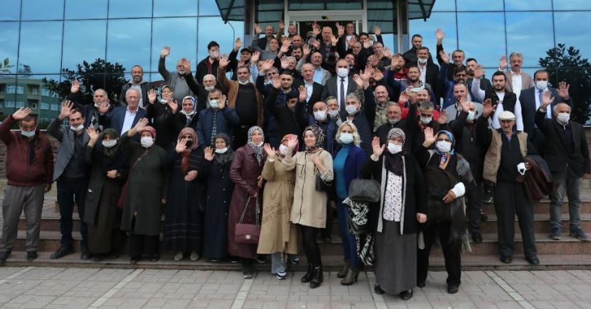 Sandıkçı pazarcılarla buluştu