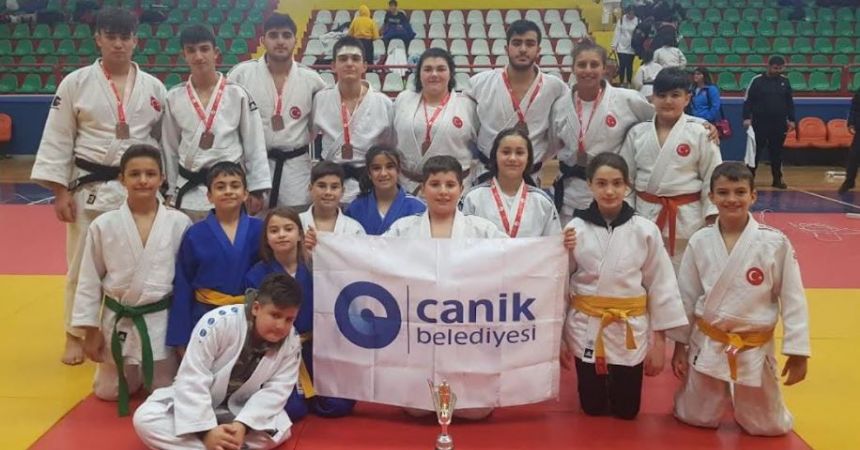 Canikli judocular rakip tanımıyor