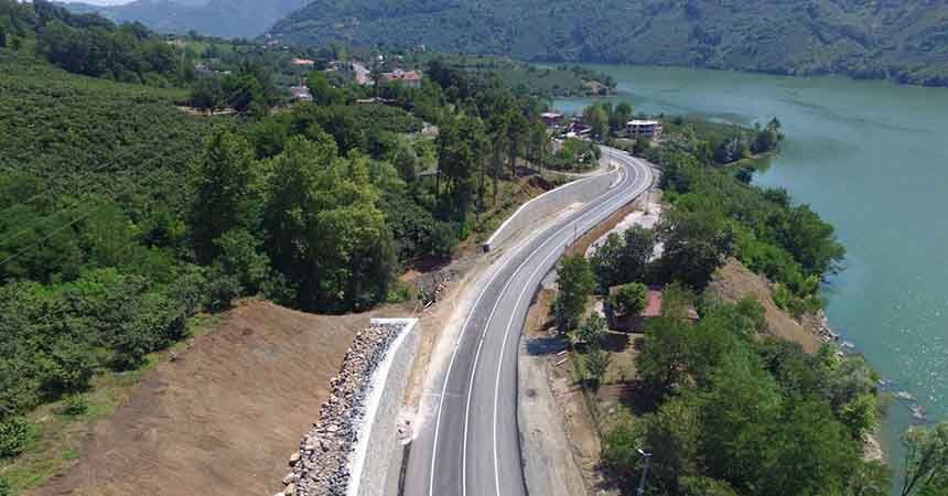 İlçeleri yaklaştıran karayolu