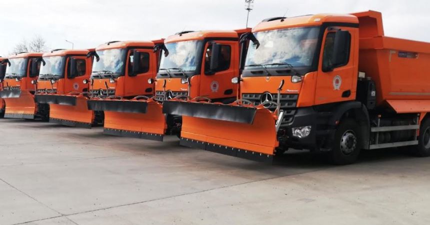 Büyükşehir'e 45 kar bıçaklı kamyon