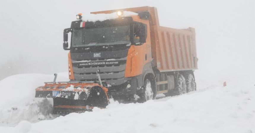 109 mahallenin yolu kapandı