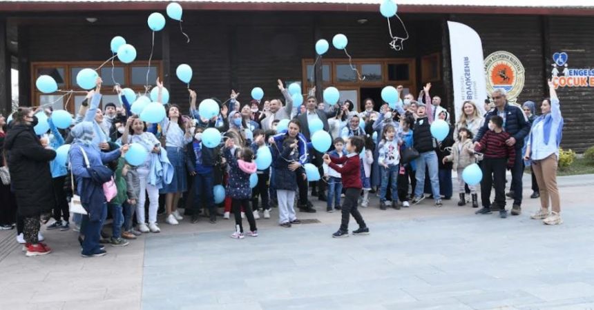 Samsun'da otizm farkındalığı