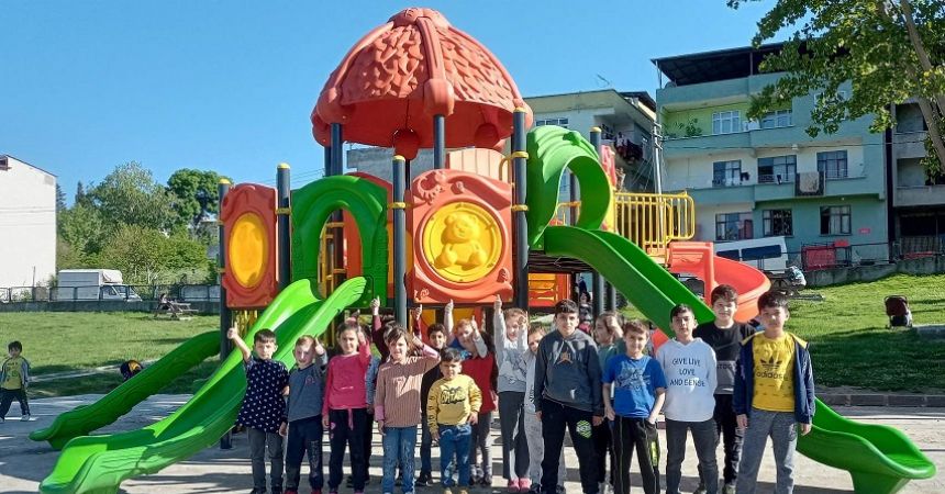 Parklara bakım sürüyor