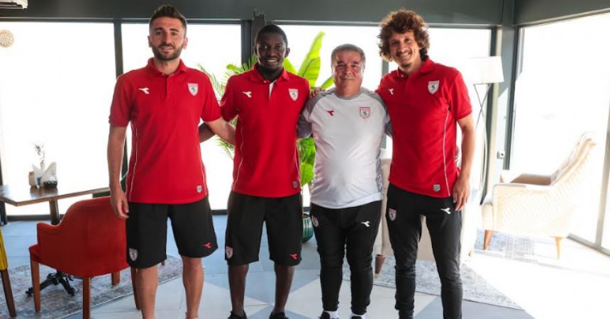 Kaptanlık bandı Osman Çelik'in