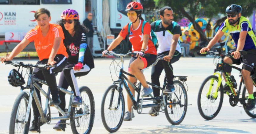 Görme engellilerin bisiklet heyecanı