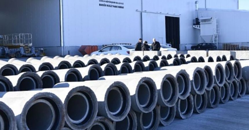 Boru tesisi üretime geçti