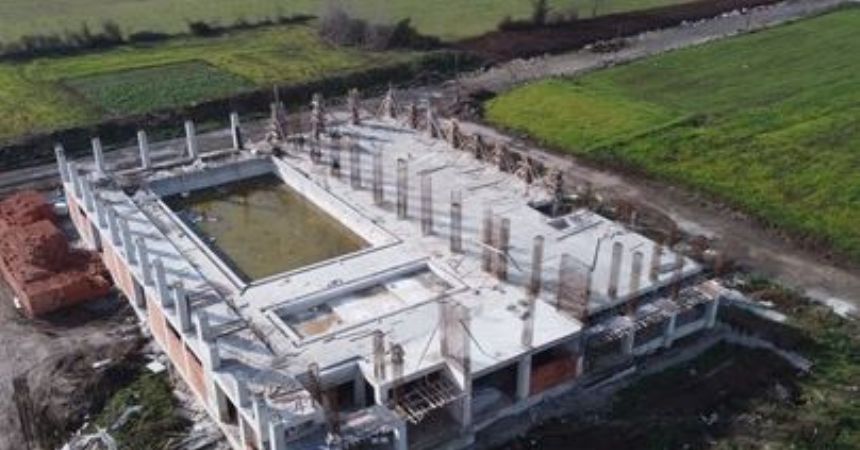 Tekkeköy'e yüzme havuzu Tekkeköy'e yüzme havuzu